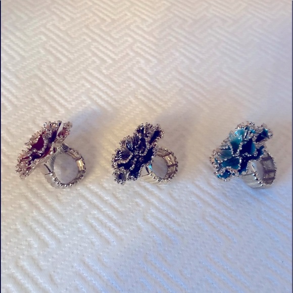 Vintage stretch rings, set of 3 - Picture 6 of 16